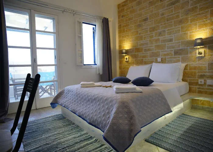 Enjoy Cyclades Studios & Suites