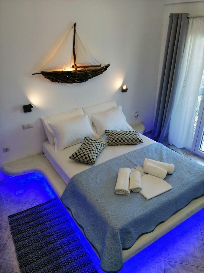 Enjoy Cyclades &